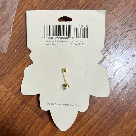 Hallmark Fall Theme Lapel Pins Vintage Lot of 4 NIP - Picture 5 of 9